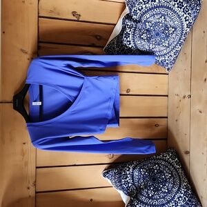 Athleta Transcend Wrap Top Size M Used Periwinkle Blue Purple Stretch